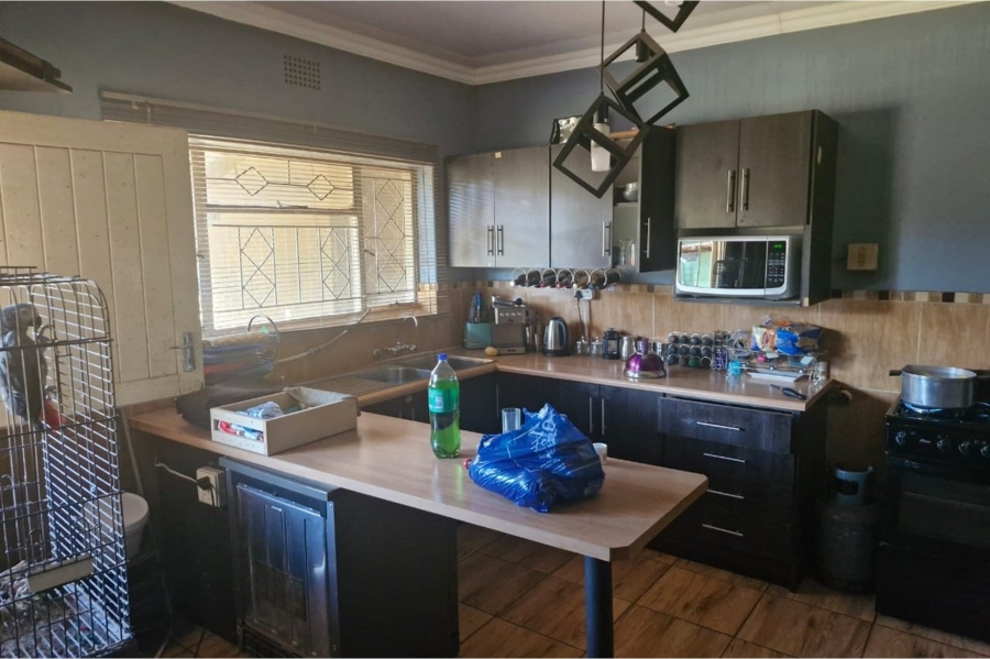 4 Bedroom Property for Sale in Wilkoppies North West